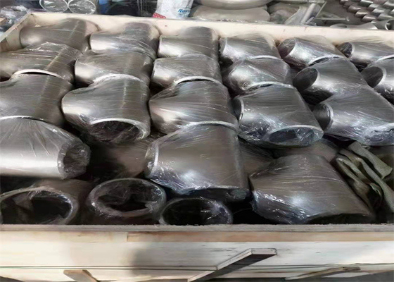 P245G เหล็กกล้าคาร์บอน Tee ไม่มีรอยต่อเท่ากับ Tee DIN EN ASME GOST GB Q235