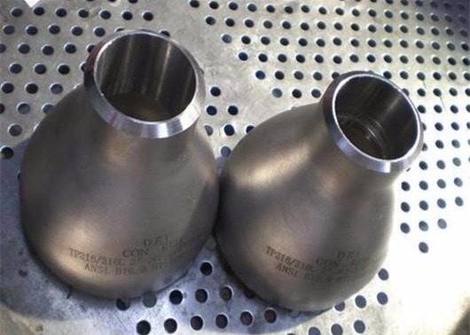 อุปกรณ์ท่อไร้รอยต่อ ANSI Sch80 ที่ปรับแต่งได้ SS316 Concentric Eccentric Reducer
