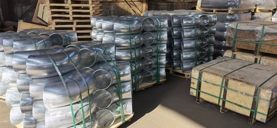 ANSI B16.9 A234 Wpb อุปกรณ์ท่อเหล็กไร้รอยต่อ 90 องศา 15NB-2000NB