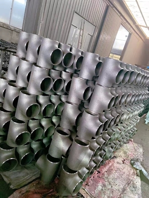 Q235 Q215 Carbon Steel Tee ANSI A234 WPB 1/8&quot; ถึง 2&quot; Hot Galvanizing